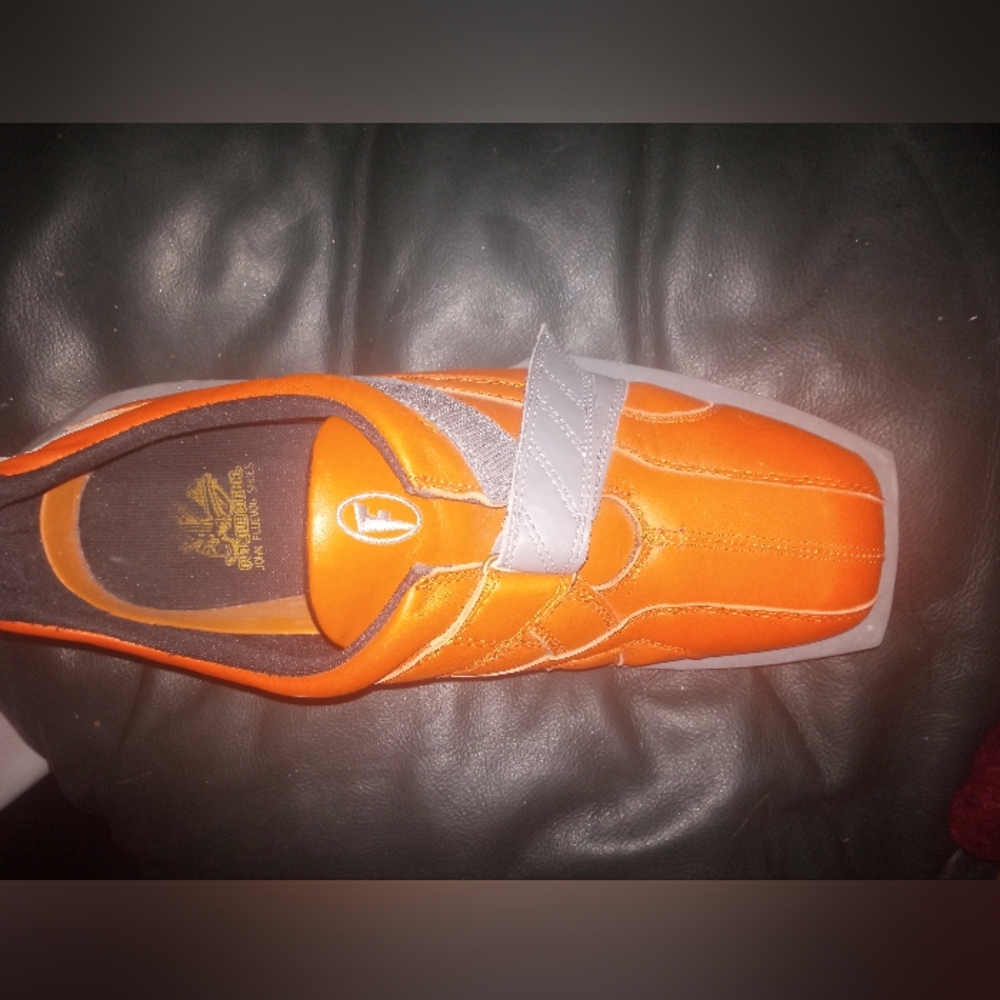 JOHN FLUEVOG Future Angel Orange & White Sneakers Modern Design NEW - Picture 6 of 10